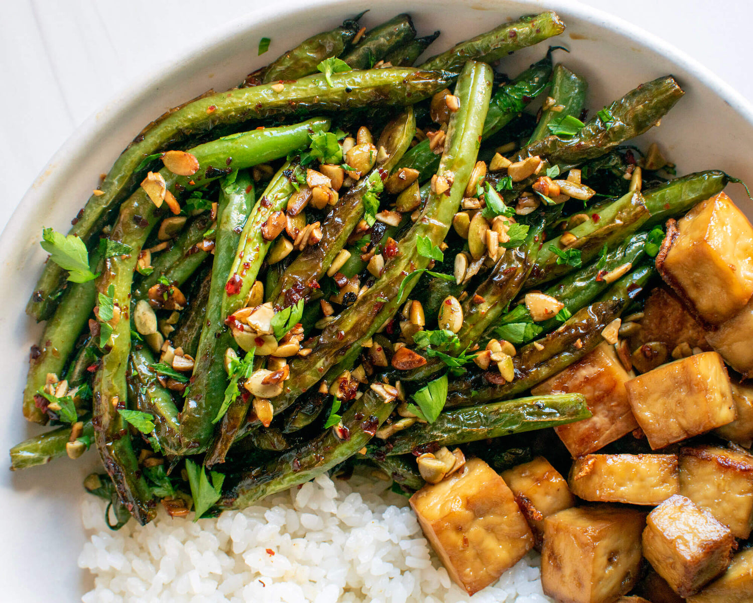Spicy Green Beans with Pumpkin Seeds